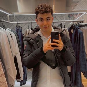 Meet your Posher, Zaccary